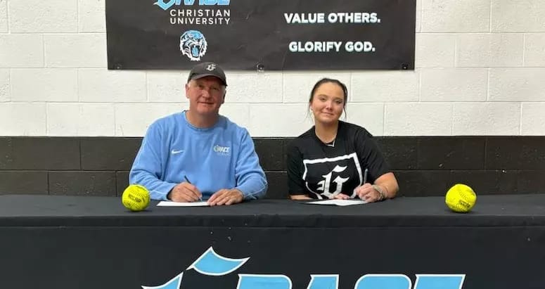 IMG_1292 Kennedie Holder signs with Grace Softball